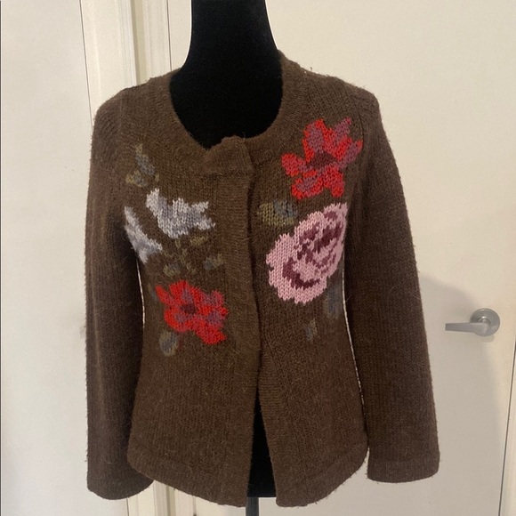 Jackpot Sweaters - Jackpot wool blend button down Brown cardigan w large floral print Size Small
